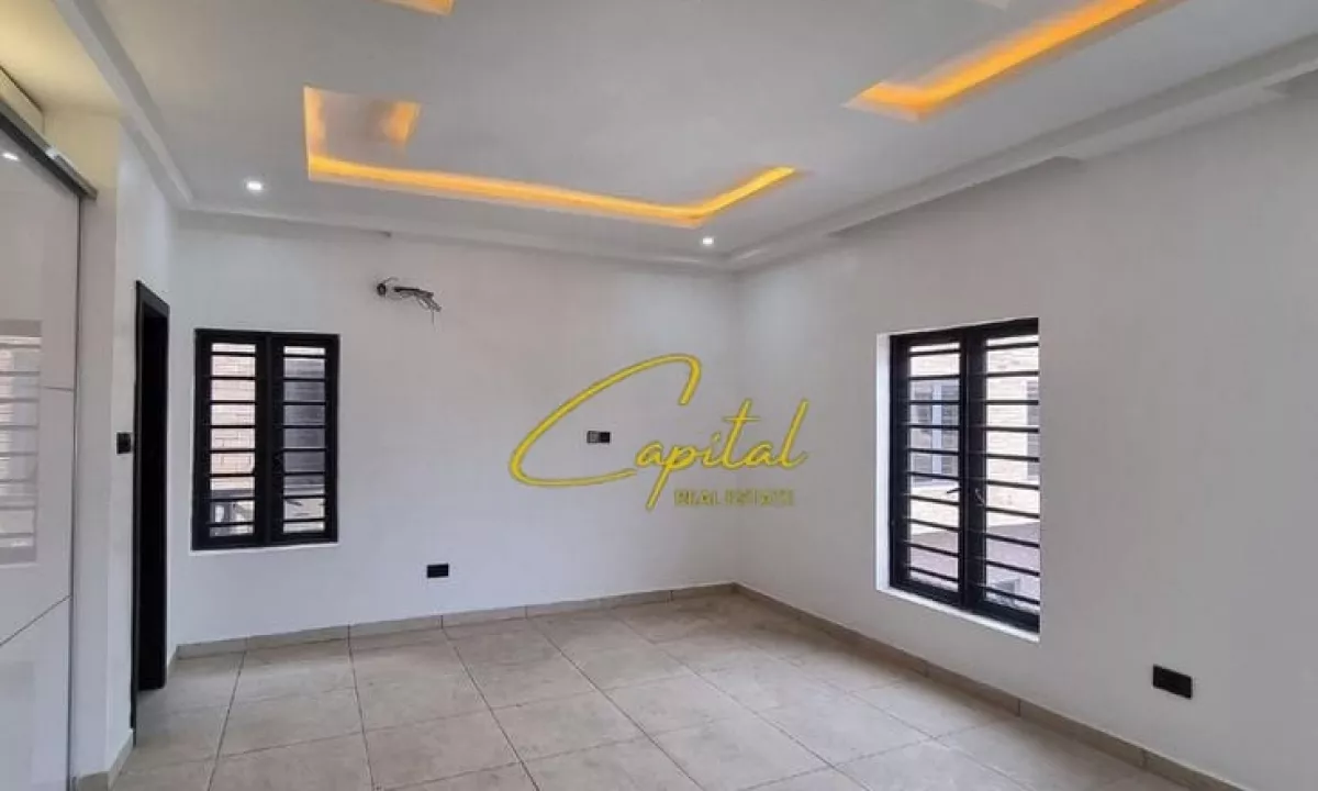 DYQAN ME QERA 30M2 BRRYLI 45.000 LEKE