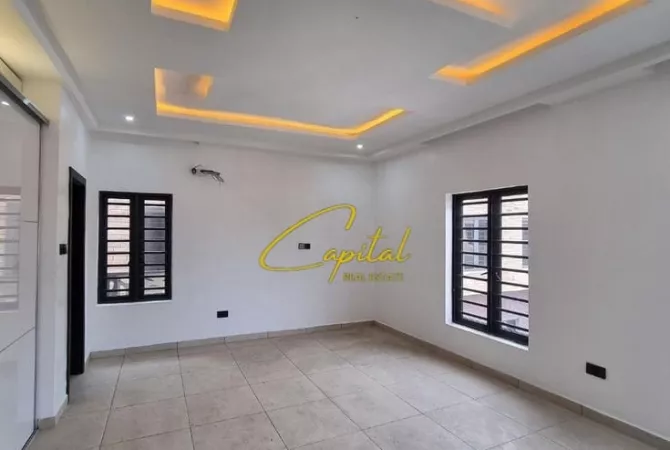 Business Property for Rent 1+1 in Tirana - 45,000 Leke