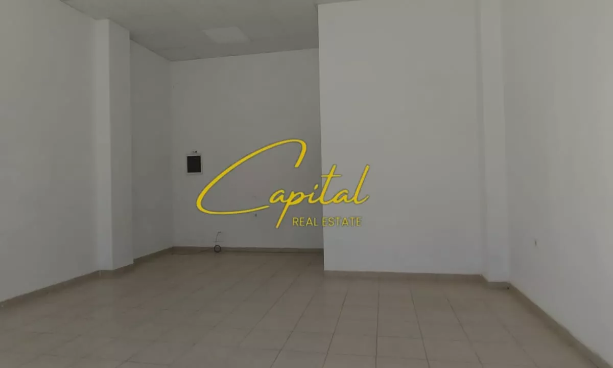 SHITET DYQAN 53 M2 ISH STACIONI TRENIT 122.000 EURO