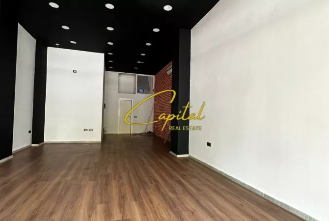 Business Property for Rent 1+1 in Tirana - 1,300 Euro