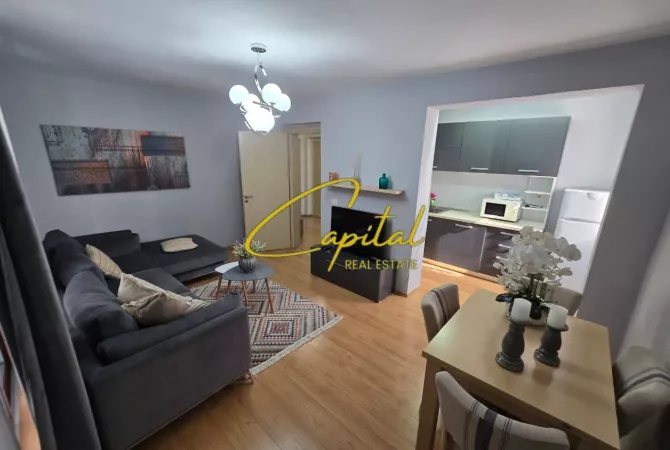 Appartamento in vendita a Tirana 1+1, Arredato