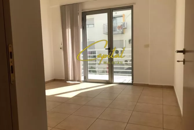 Business Property for Rent 3+1 in Tirana - 400 Euro