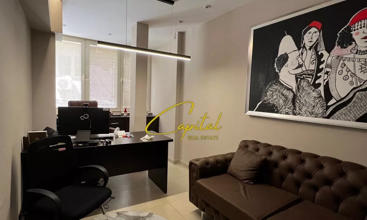 ZYRE ME QERA 30 M2 RRUGA MYSLYM SHYRI 600 EURO