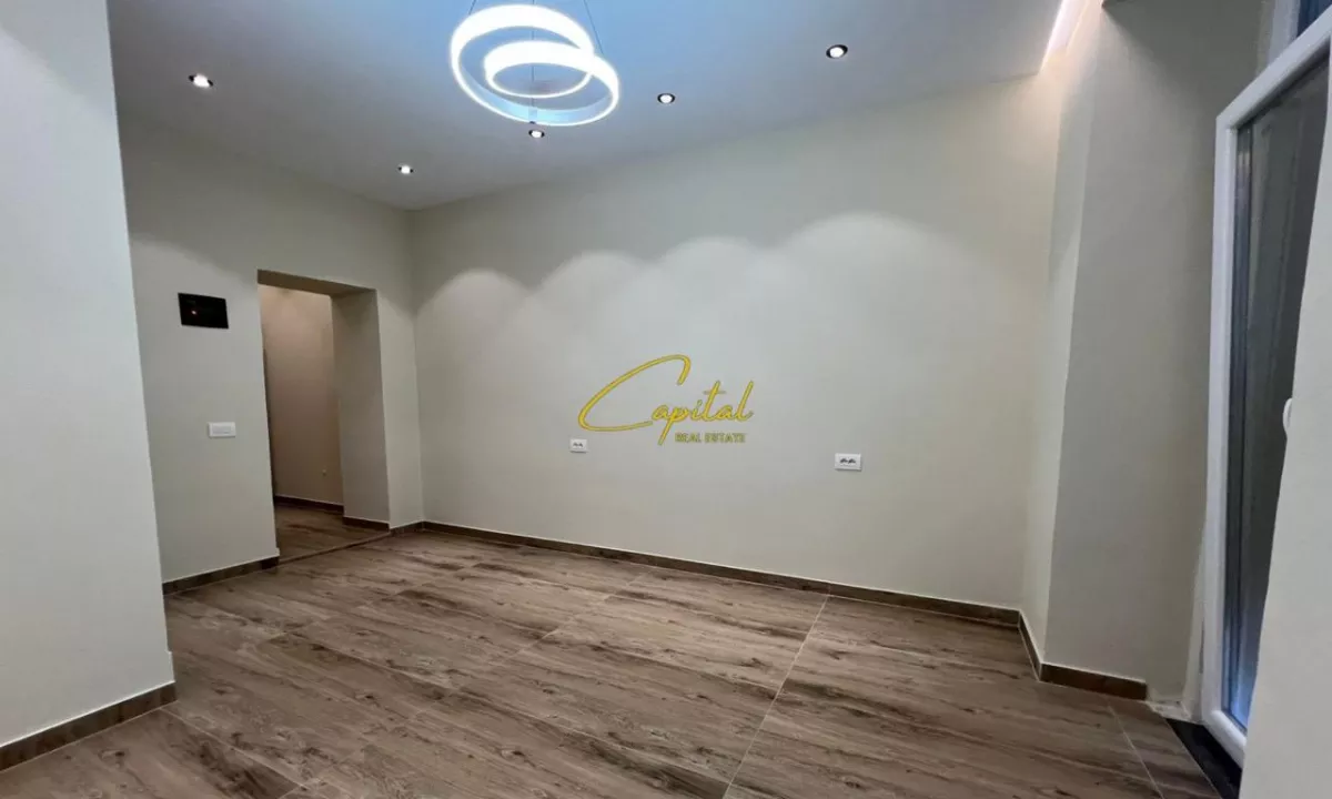 ZYRE ME QERA 30 M2 MYSLYM SHYRI 650 EURO