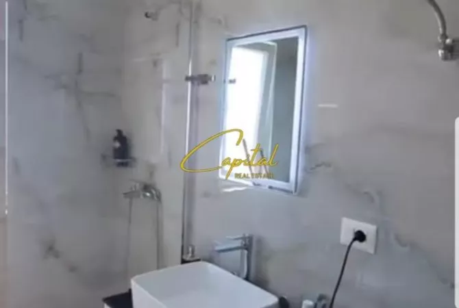 Shtepi ne shitje Apartament ne Tirane, 2+1, Mobilimi E mobiluar, Pagesa 100,000  Euro.