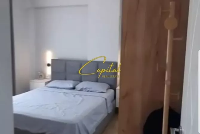 Shtepi ne shitje Apartament ne Tirane, 2+1, Mobilimi E mobiluar, Pagesa 100,000  Euro.