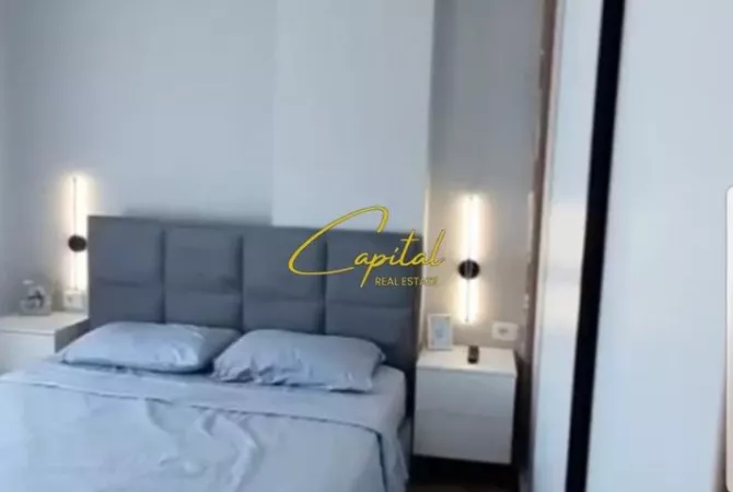 Shtepi ne shitje Apartament ne Tirane, 2+1, Mobilimi E mobiluar, Pagesa 100,000  Euro.