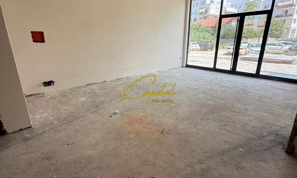 SHITET DYQAN 103 M2 ASTIR 300.000 EURO