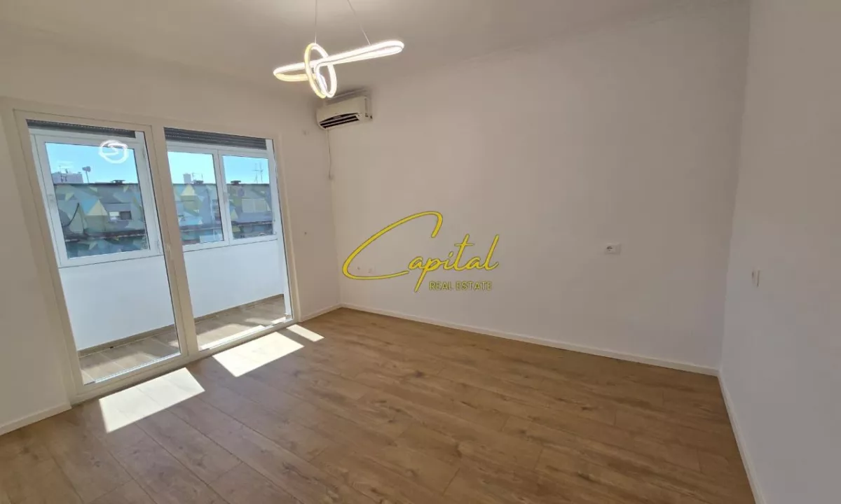 Shtepi ne shitje Apartament ne Tirane, 2+1, Mobilimi E mobiluar, Pagesa 145,000  Euro.