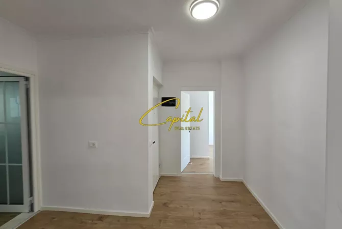 Shtepi ne shitje Apartament ne Tirane, 2+1, Mobilimi E mobiluar, Pagesa 145,000  Euro.