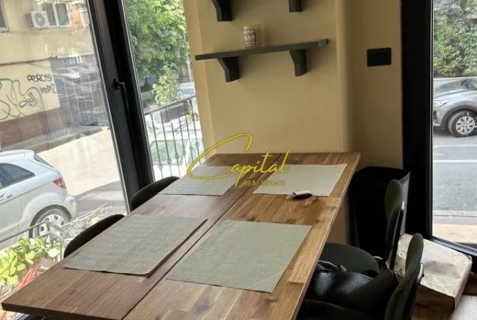 Business Property for Rent 2+1 in Tirana - 80,000 Leke