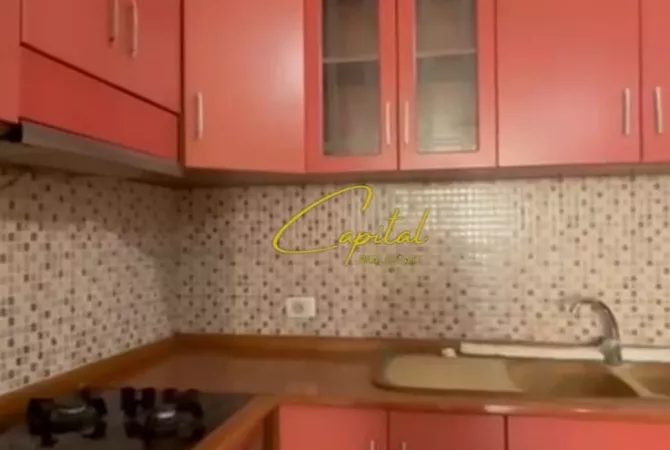 Shtepi ne shitje Apartament ne Tirane, 2+1, Mobilimi E mobiluar, Pagesa 127,000  Euro.