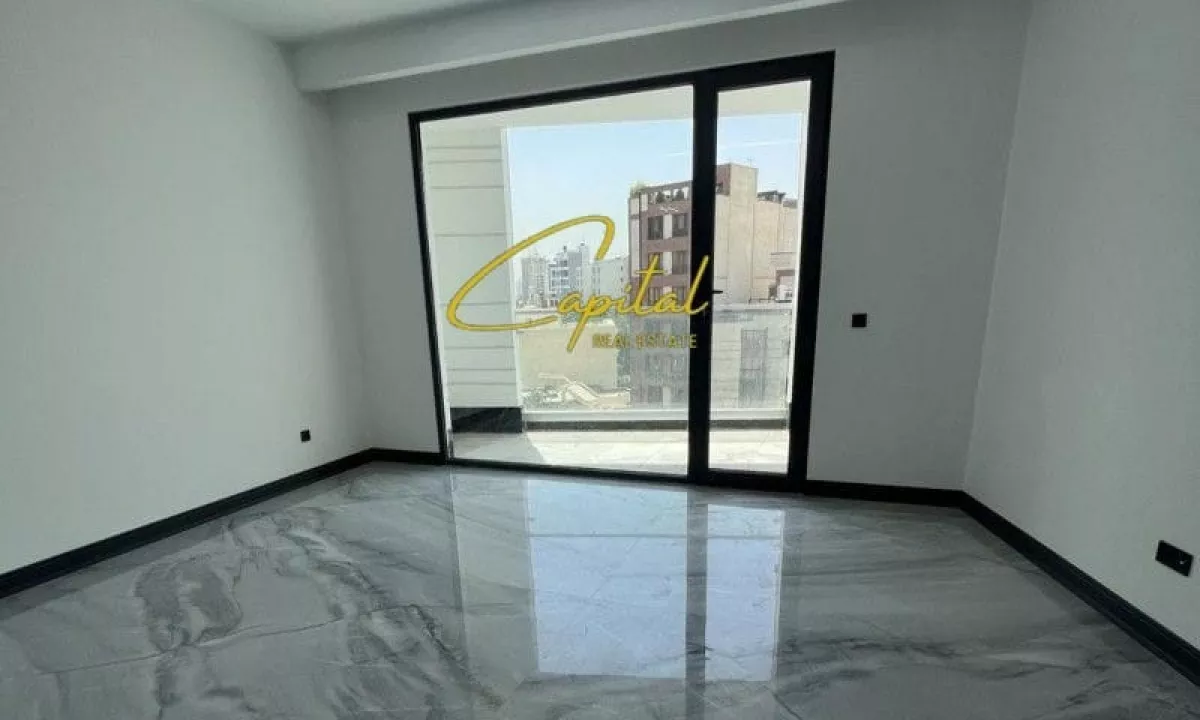 ZYRE ME QERA 98 M2 ASTIR 400 EURO