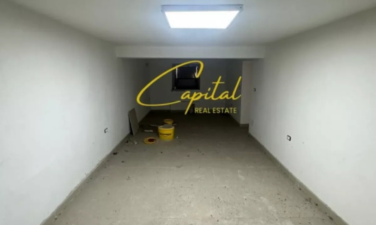 MAGAZINE ME QERA 55 M2 SHKOLLA E BALETIT 45.000 LEKE