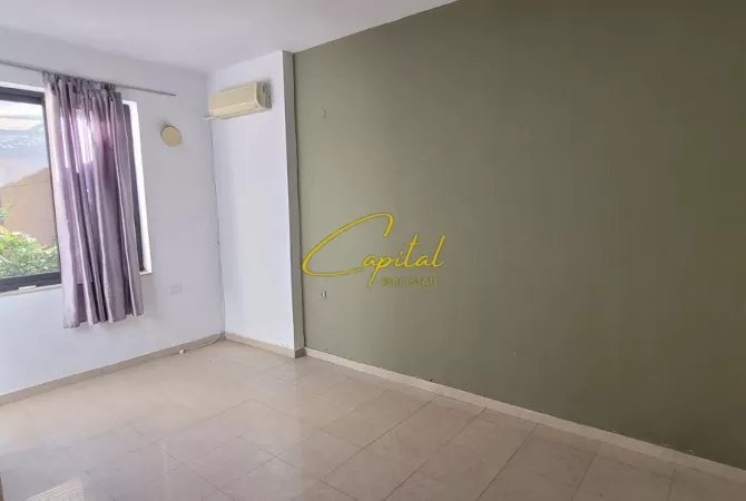 Business Property for Rent 3+1 in Tirana - 1,500 Euro