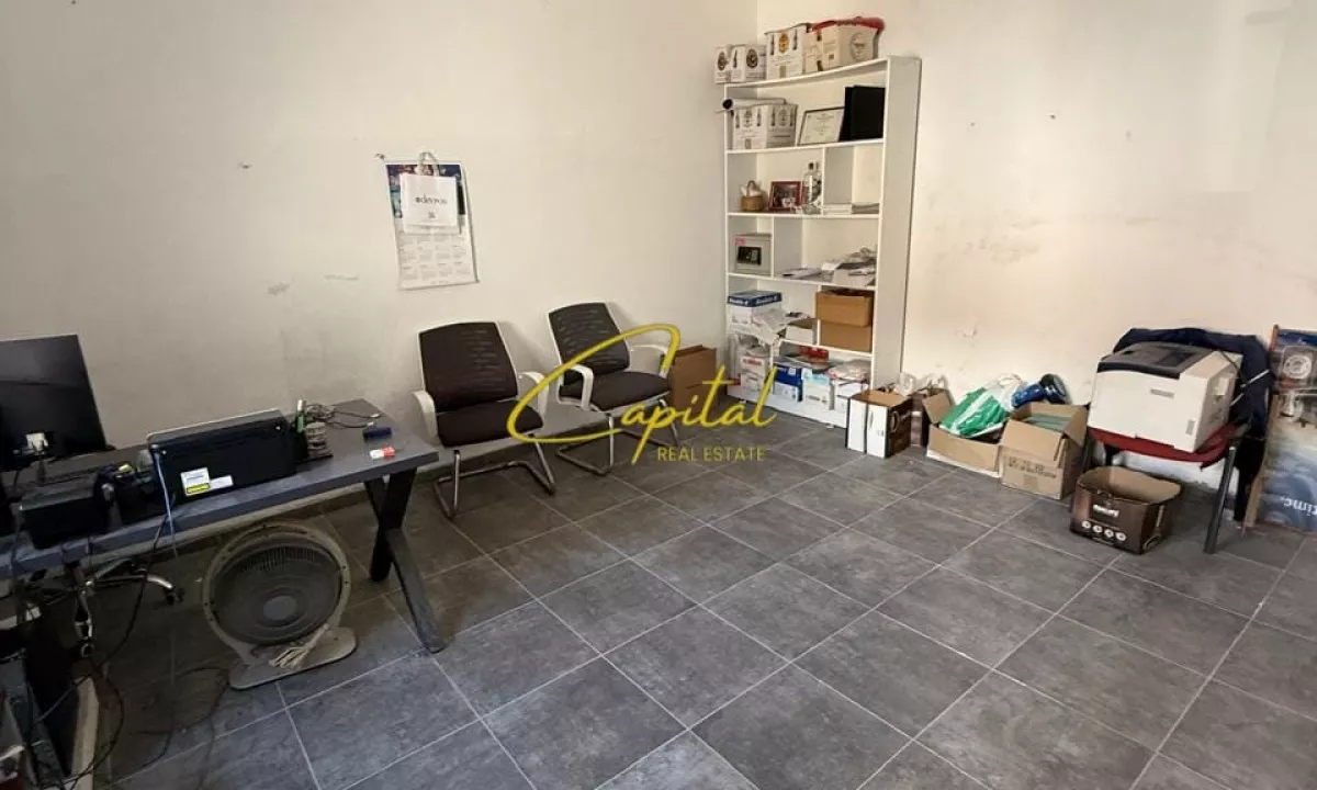 MAGAZINE ME QERA 520 M2 RRUGA SIRI KODRA 2000 EURO