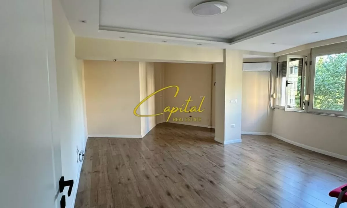 ZYRE ME QERA 80 M2 QENDER 1.200 EURO