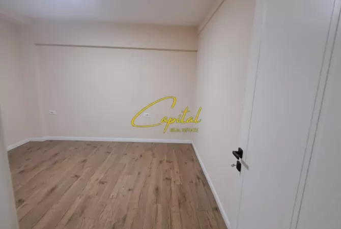 ZYRE ME QERA 80 M2 QENDER 1.200 EURO