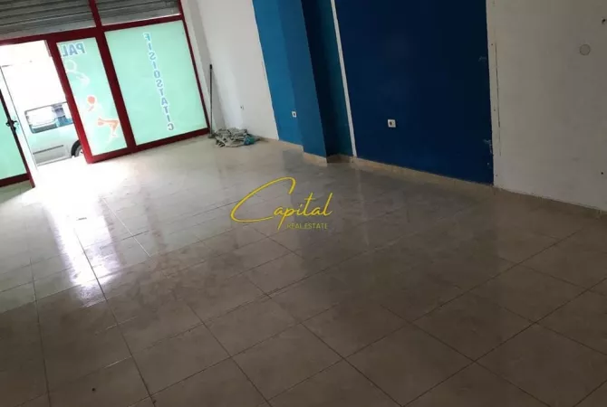 Business Property for Rent 1+1 in Tirana - 330 Euro