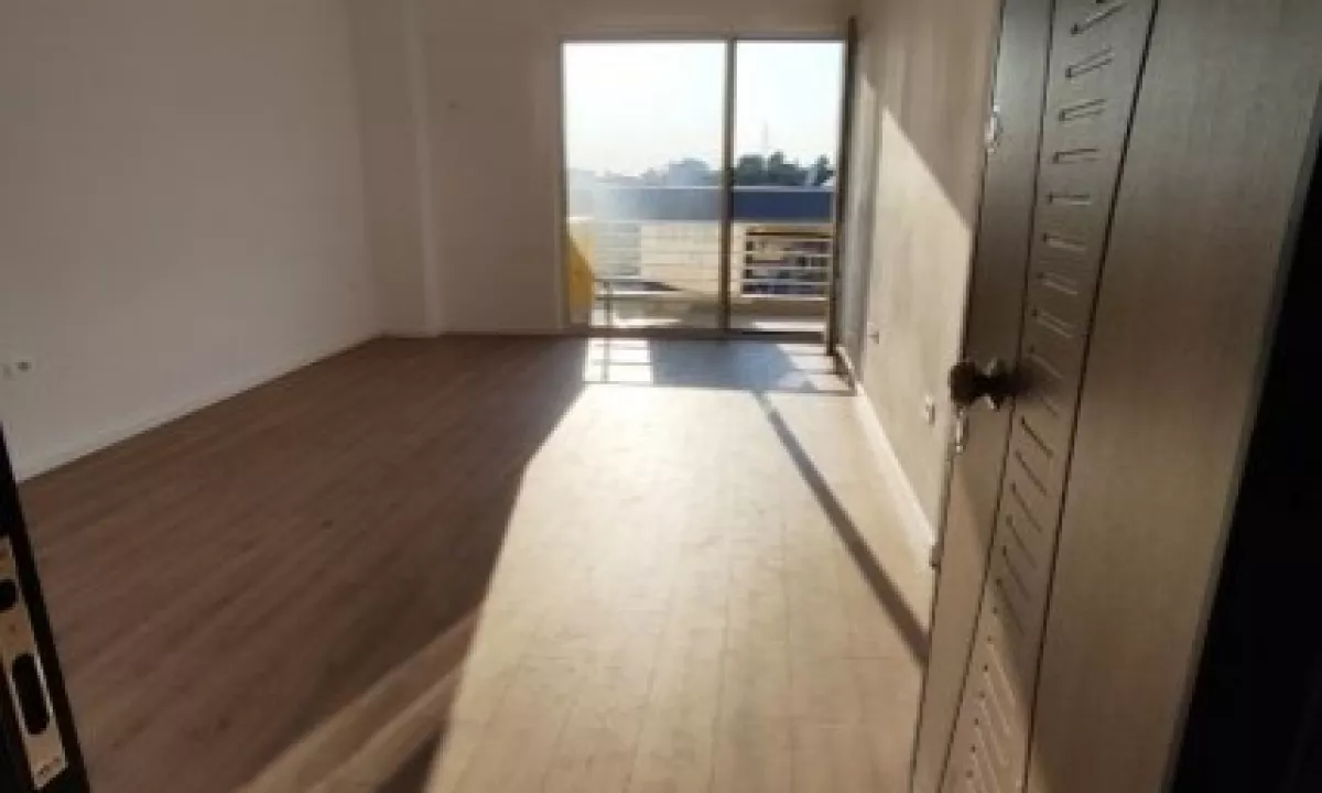 Appartamento in vendita a Tirana 1+1, Arredato