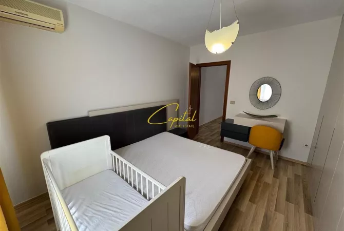Shtepi me qera Apartament ne Tirane, 1+1, Mobilimi E mobiluar, Pagesa 650  Euro.