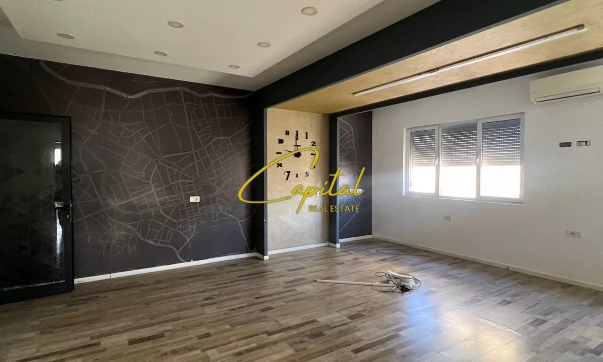 ZYRE ME QERA 110 M2 ISH BLLOKU 140.000 LEKE