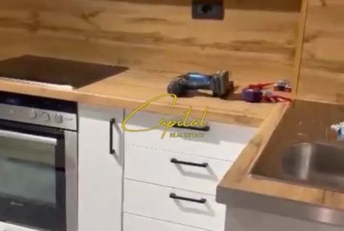 Shtepi me qera Apartament ne Tirane, 2+1, Mobilimi E mobiluar, Pagesa 700  Euro.