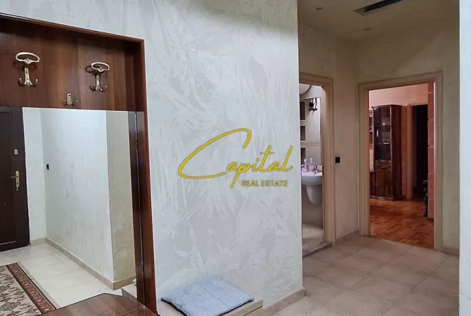 Shtepi me qera Apartament ne Tirane, 3+1, Mobilimi E mobiluar, Pagesa 700  Euro.