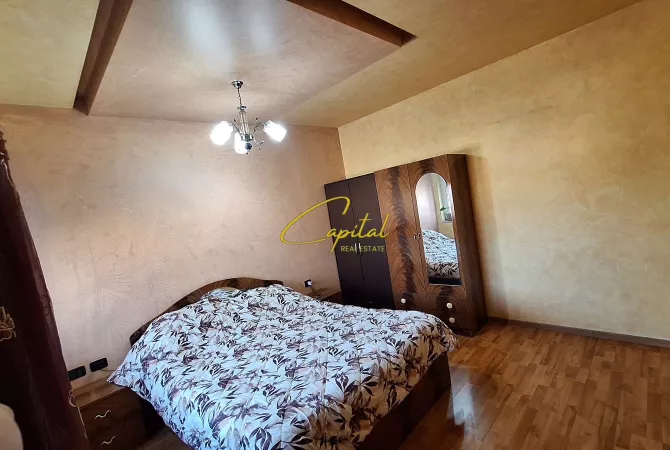 Shtepi me qera Apartament ne Tirane, 3+1, Mobilimi E mobiluar, Pagesa 700  Euro.