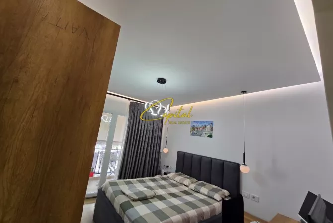 Shtepi ne shitje Apartament ne Tirane, 2+1, Mobilimi E mobiluar, Pagesa 26,000,000  Leke.