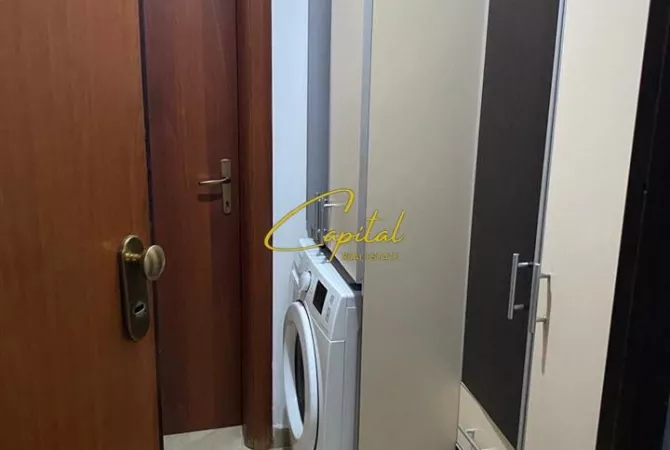 Appartamento in vendita a Tirana 2+1, Arredato