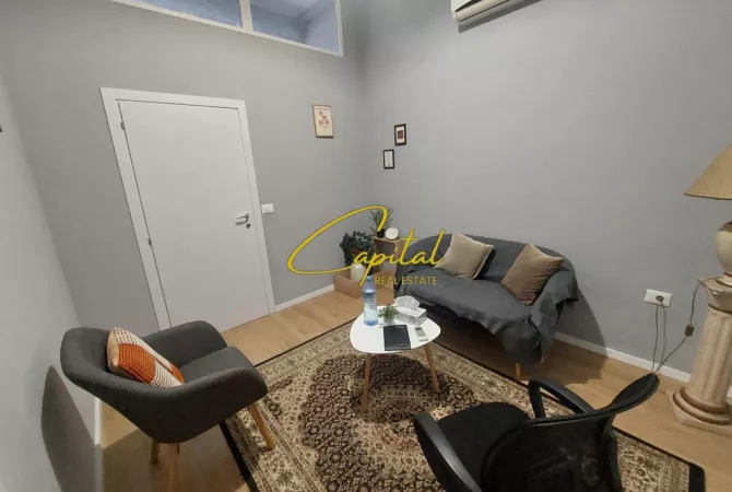 Shtepi ne shitje Shtepi Private ne Tirane, 3+1, Mobilimi E mobiluar, Pagesa 450,000  Euro.