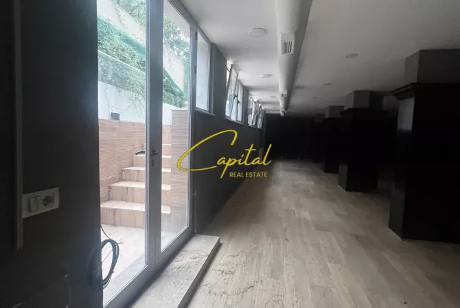 Business Property for Rent 3+1 in Tirana - 950 Euro