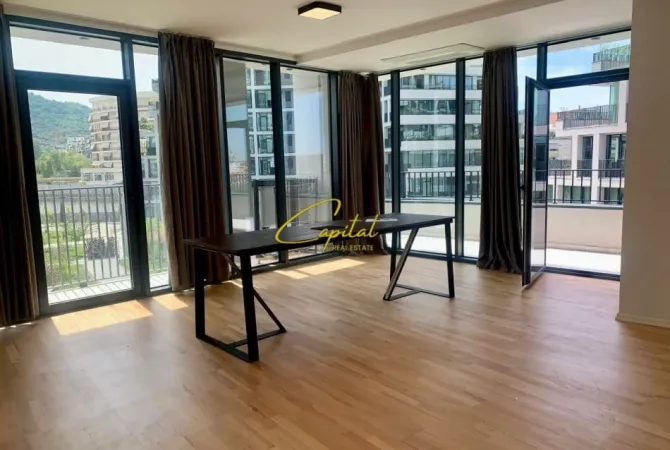 Business Property for Rent 3+1 in Tirana - 1,850 Euro