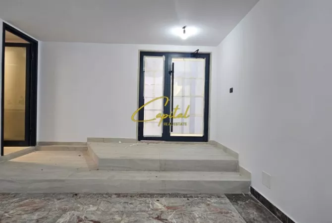 Business Property for Rent 3+1 in Tirana - 400,000 Leke
