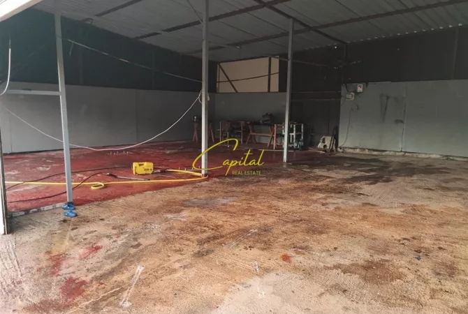 MAGAZINE ME QERA 250 M2 KOMBINAT 800 EURO