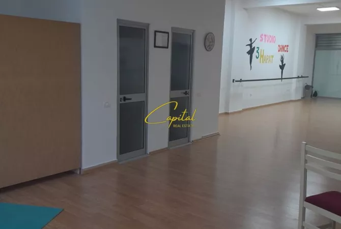 AMBIENT BIZNESI ME QERA 110 M2 YZBERISHT 60.000 LEKE