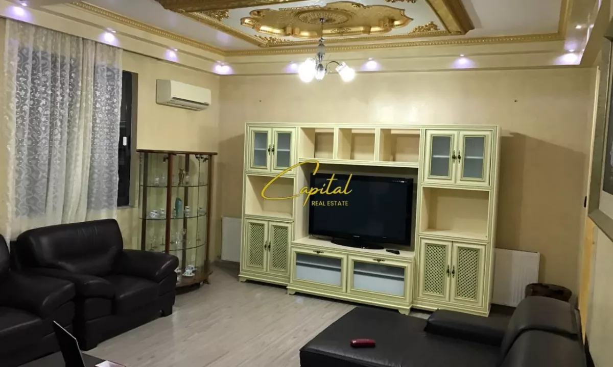 Shtepi ne shitje Vila Luksoze ne Tirane, 7+1, Mobilimi E mobiluar, Pagesa 450,000  Euro.