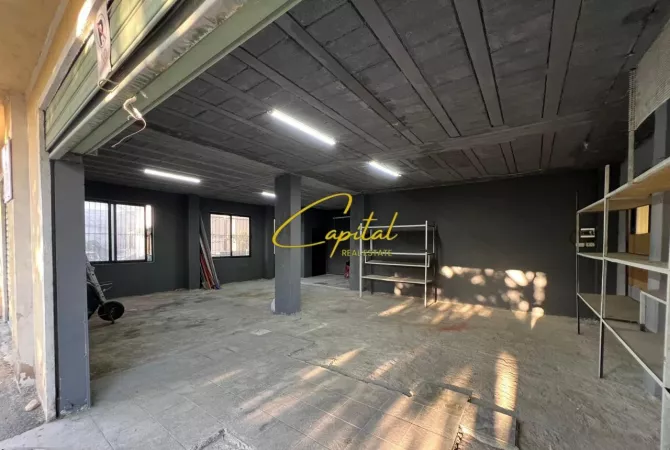 Business Property for Rent 4+1 in Tirana - 750 Euro