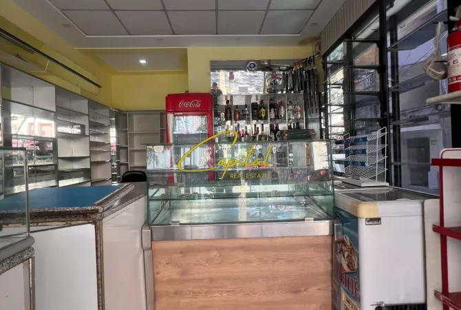 Business Property for Rent 1+1 in Tirana - 150,000 Leke