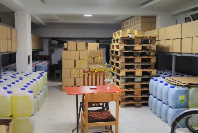 AMBIENT BIZNESI ME QERA 80 M2 SELITE 550 EURO