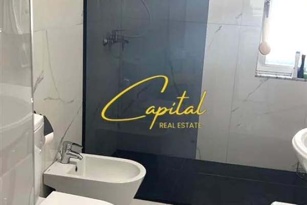 Shtepi me qera Apartament ne Tirane, 2+1, Mobilimi E mobiluar, Pagesa 800  Euro.