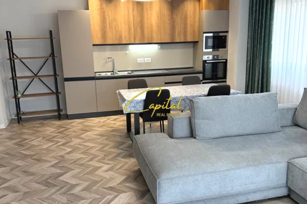 APARTAMENT ME QERA 3+1 PAZARI I RI 900 EURO