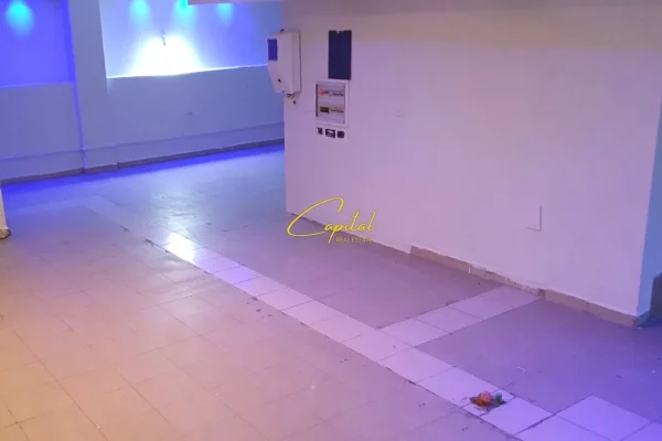 Business Property for Rent 1+1 in Tirana - 750 Euro