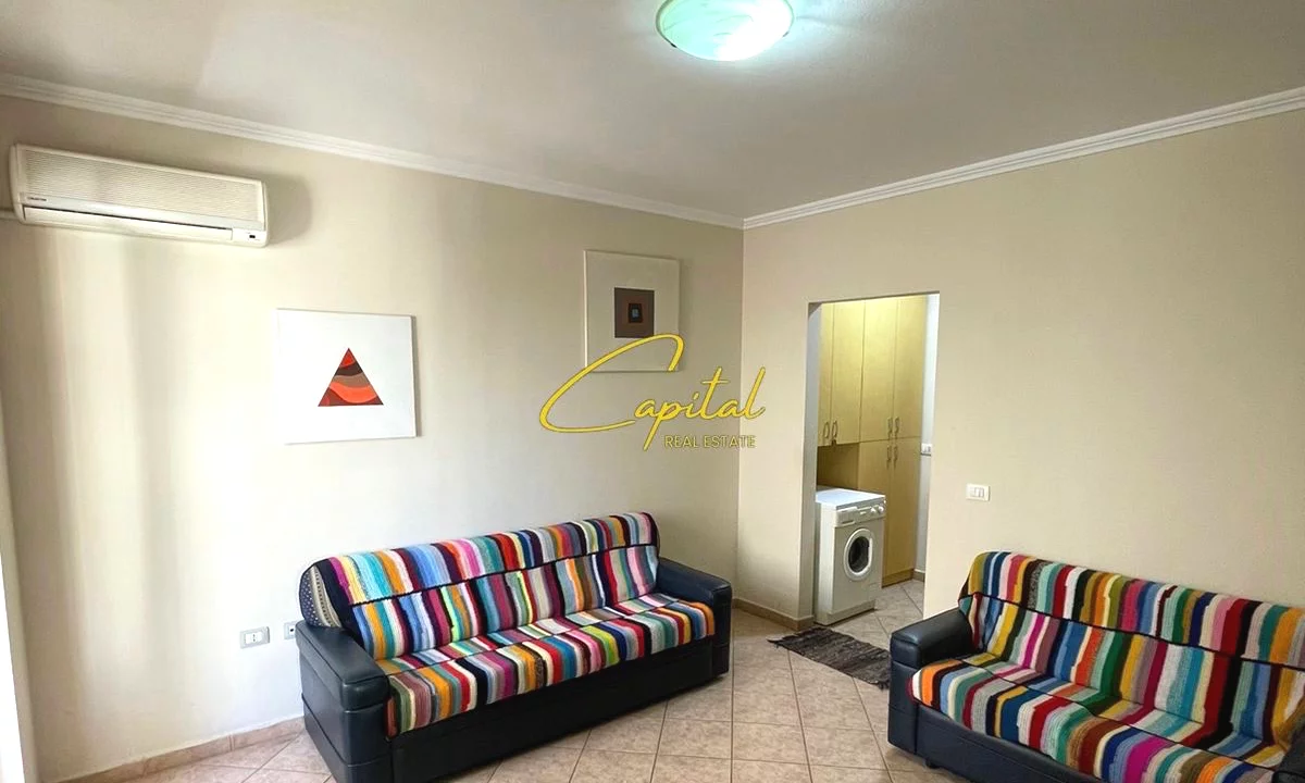 Shtepi me qera Apartament ne Tirane, 1+1, Mobilimi E mobiluar, Pagesa 50,000  Leke.