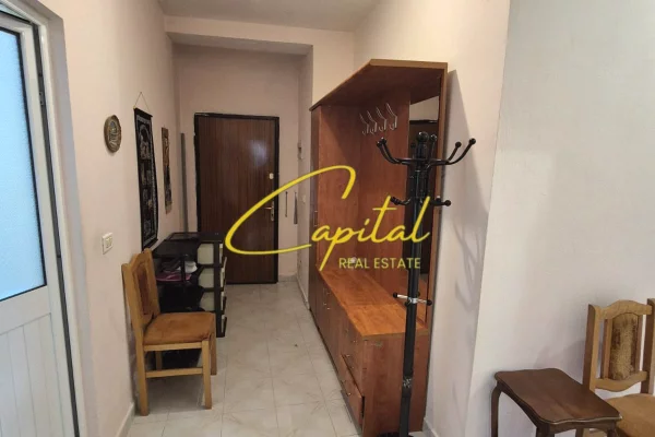 Shtepi me qera Apartament ne Tirane, 2+1, Mobilimi E mobiluar, Pagesa 650  Euro.