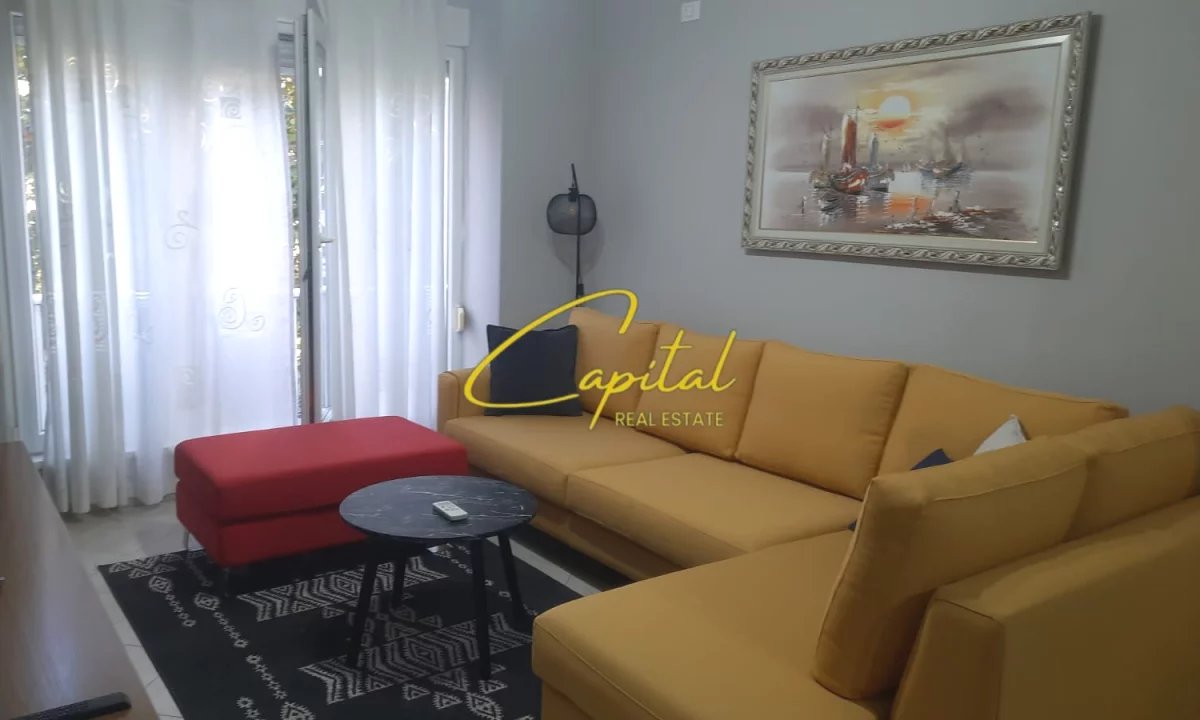 Shtepi me qera Apartament ne Tirane, 2+1, Mobilimi E mobiluar, Pagesa 650  Euro.