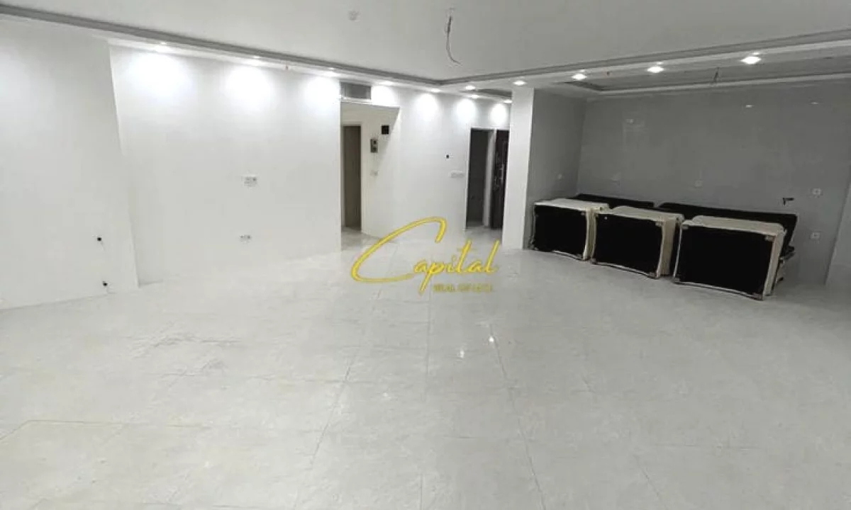 AMBIENT BIZNESI ME QERA 65 M2 BULEVARDI ZOGU 1 70.000 LEKE