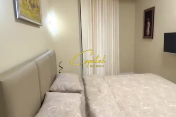 Shtepi me qera Apartament ne Tirane, 2+1, Mobilimi E mobiluar, Pagesa 1,200  Euro.