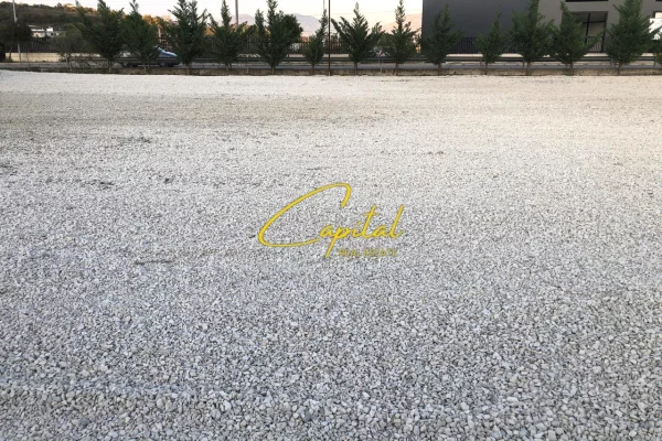 TOKE ME QERA 3000 M2 PRUSH 180.000 LEKE